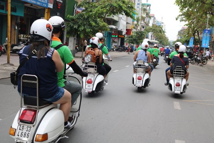 Saigon Afternoon Tour By Vespa